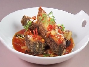 Cá rô phí sốt cà chua　