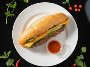 Bánh Mỳ Pate trứng