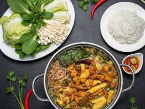 Lẩu ếch măng cay